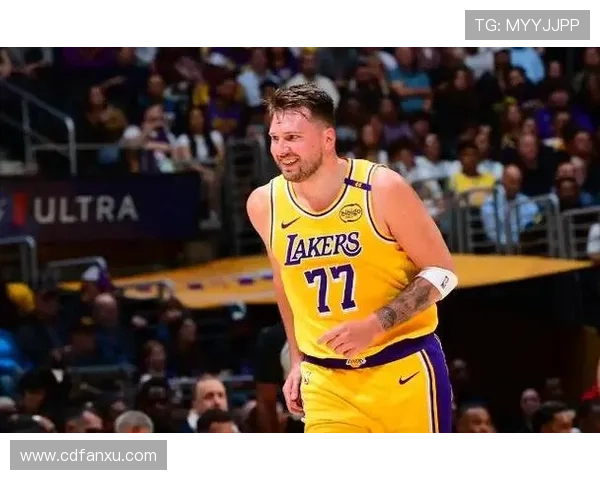 足球明星向科比求签名的背后故事与友谊的传承