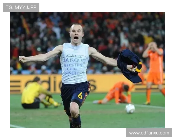 足球明星吸烟瞬间曝光引发热议球迷反应不一