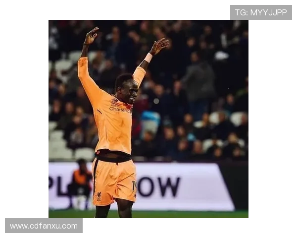 李伟独家解析足球技巧与战术心得分享助你提升球场表现